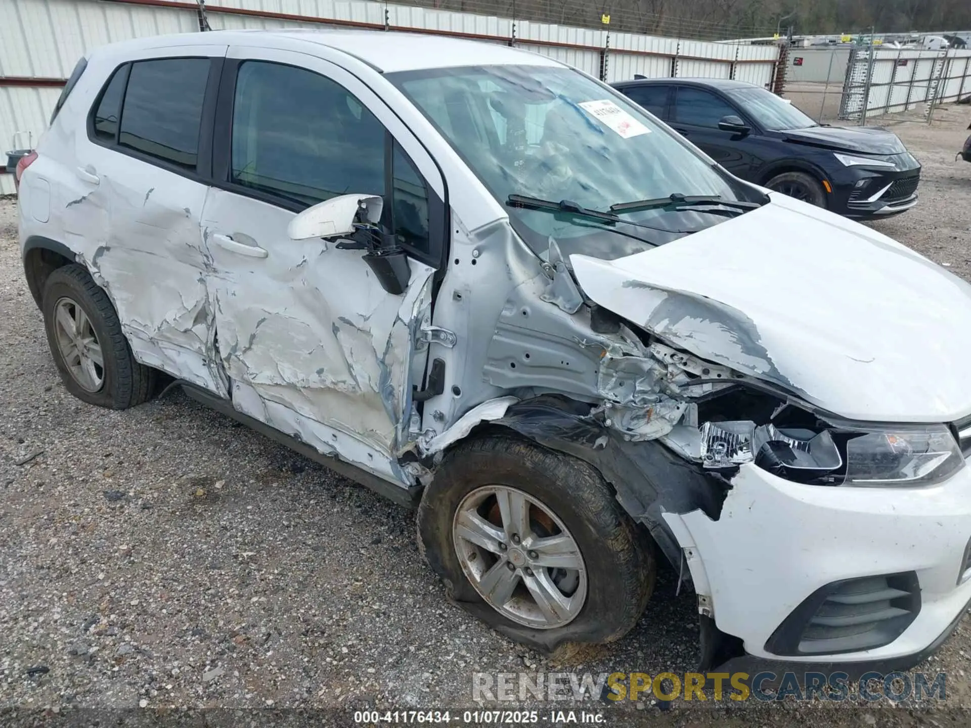 17 Фотография поврежденного автомобиля KL7CJKSB1MB322397 CHEVROLET TRAX 2021