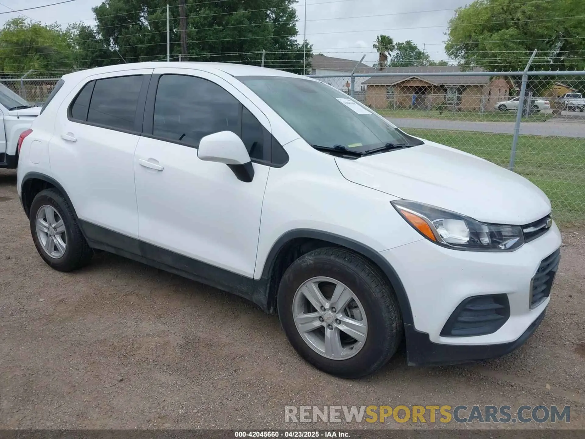 1 Photograph of a damaged car KL7CJKSB2MB302076 CHEVROLET TRAX 2021