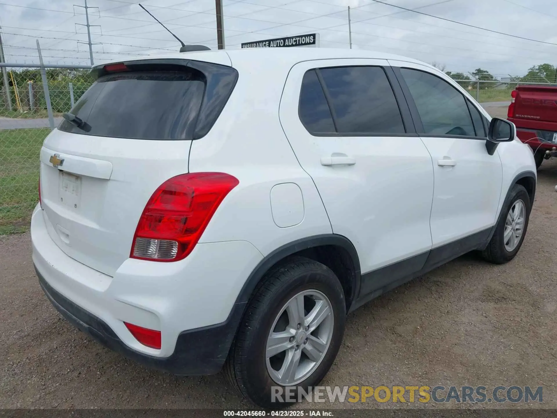 4 Photograph of a damaged car KL7CJKSB2MB302076 CHEVROLET TRAX 2021