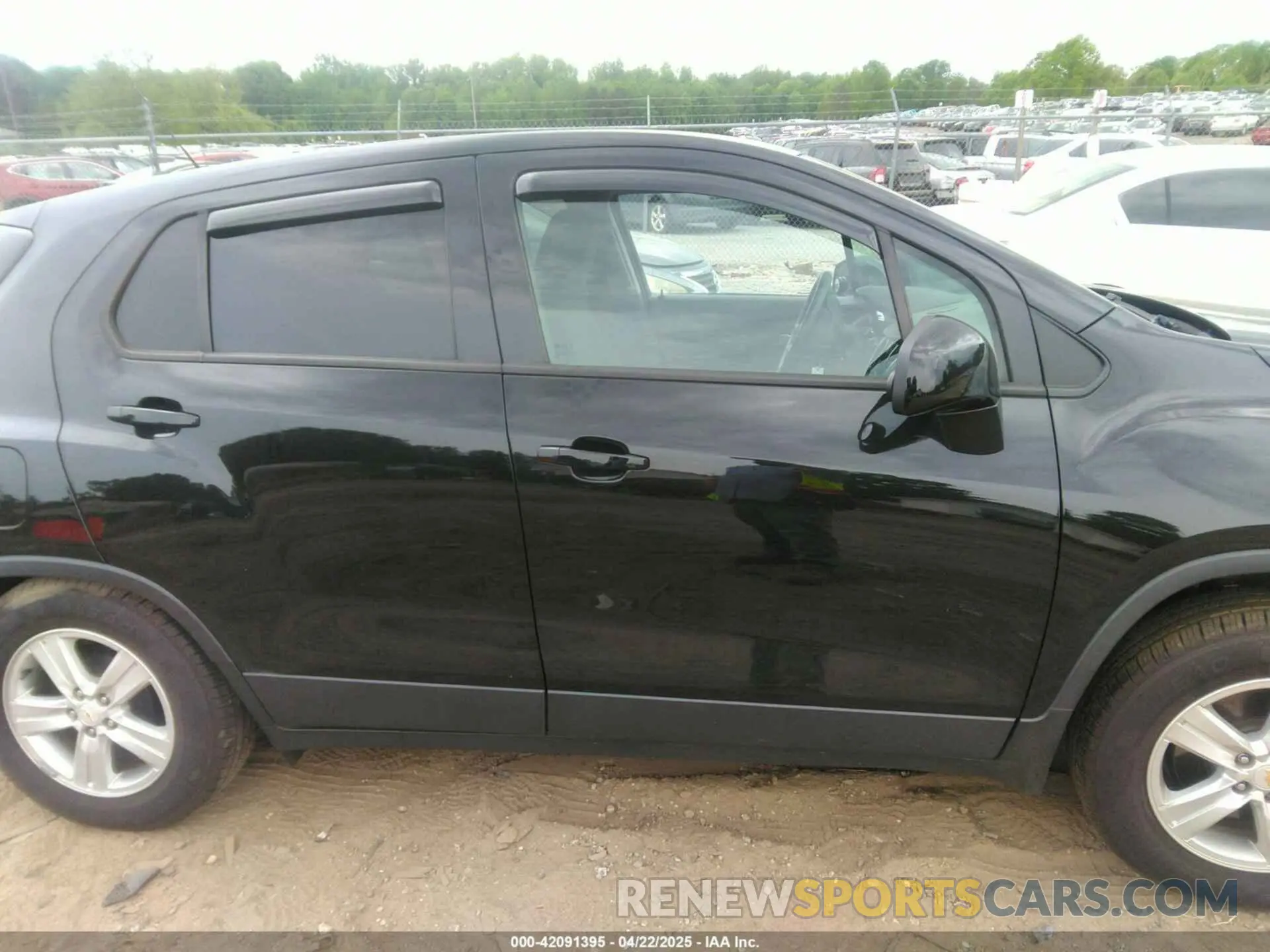 13 Фотография поврежденного автомобиля KL7CJKSB3MB332543 CHEVROLET TRAX 2021