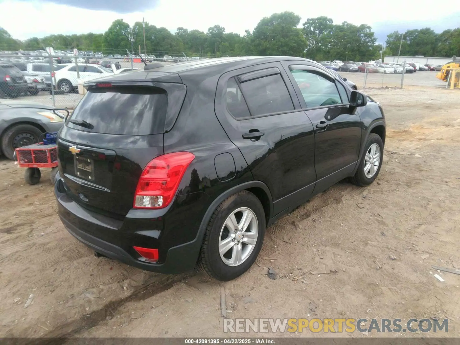 4 Фотография поврежденного автомобиля KL7CJKSB3MB332543 CHEVROLET TRAX 2021