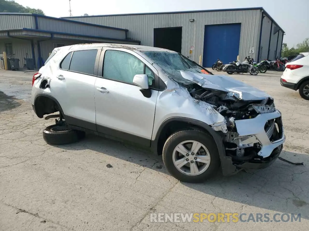 4 Фотография поврежденного автомобиля KL7CJKSB4MB311992 CHEVROLET TRAX 2021