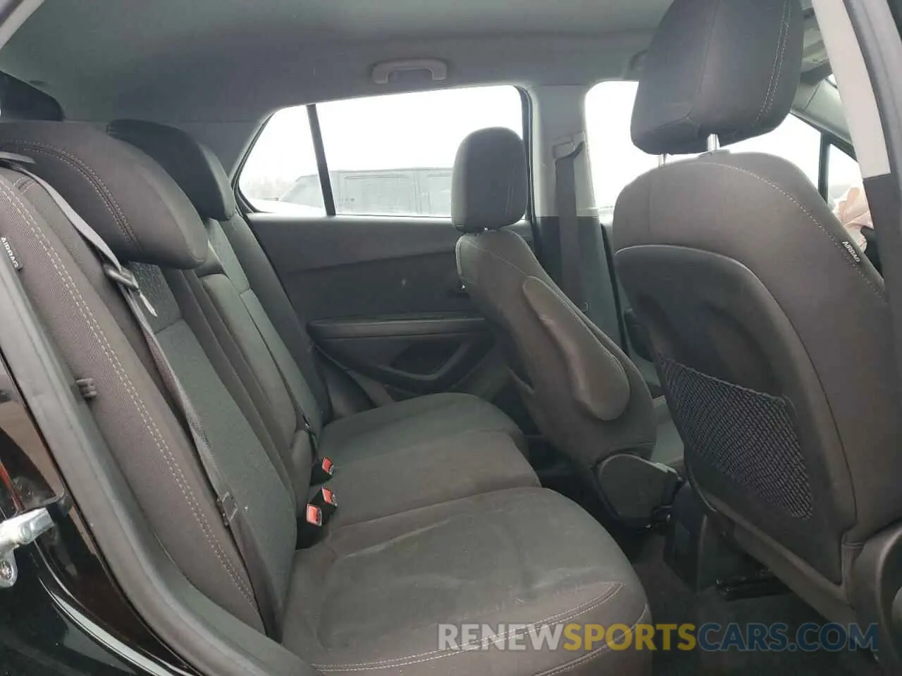 10 Фотография поврежденного автомобиля KL7CJKSB4MB316092 CHEVROLET TRAX 2021