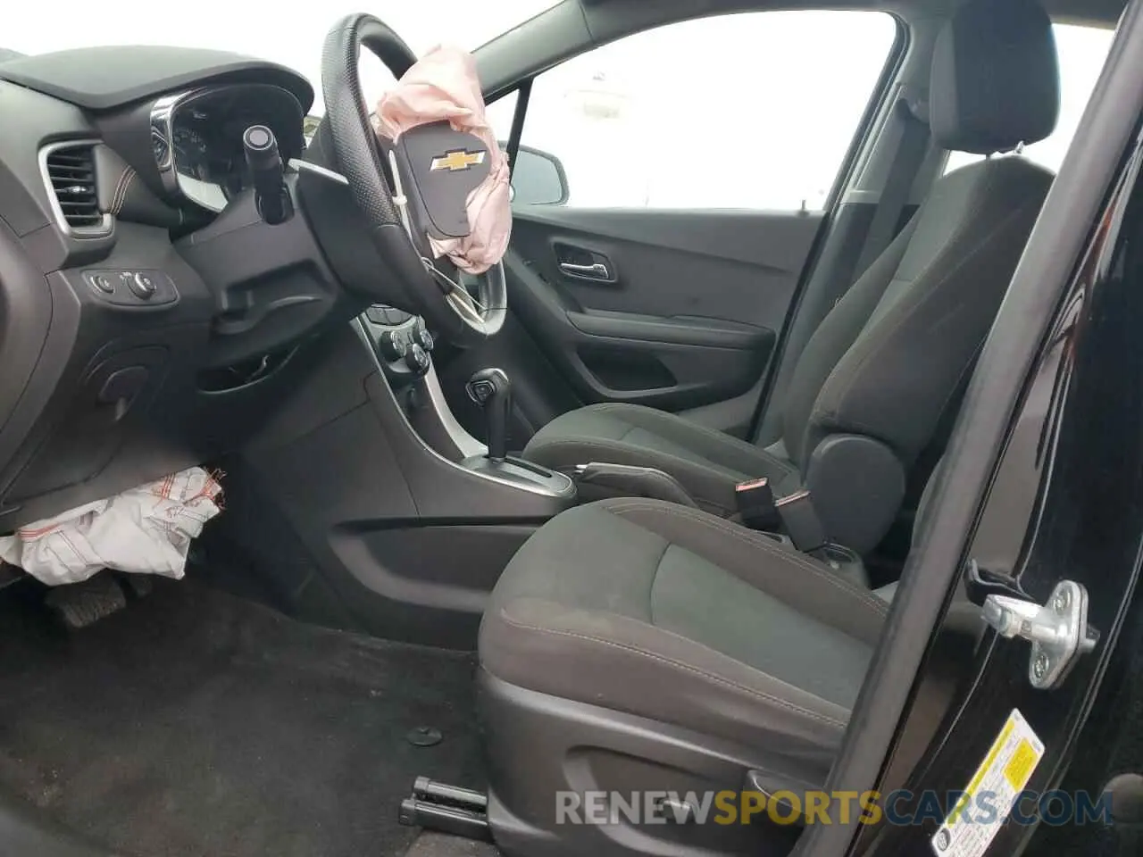 7 Фотография поврежденного автомобиля KL7CJKSB4MB316092 CHEVROLET TRAX 2021