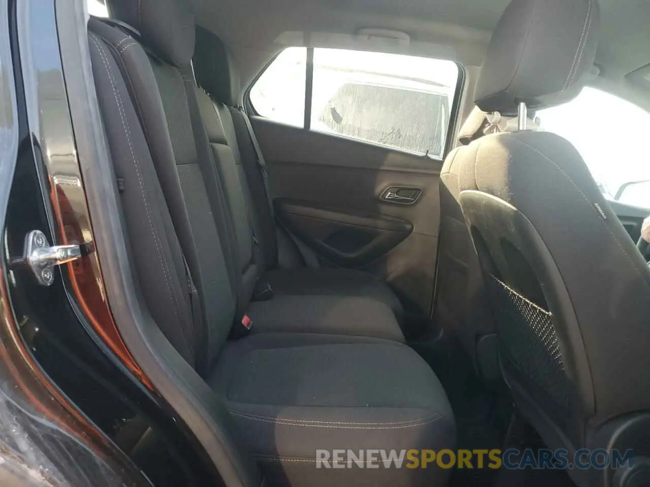11 Фотография поврежденного автомобиля KL7CJKSB5MB303139 CHEVROLET TRAX 2021