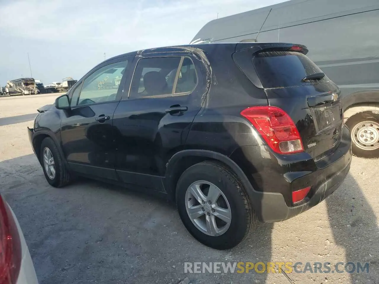 2 Фотография поврежденного автомобиля KL7CJKSB5MB303139 CHEVROLET TRAX 2021