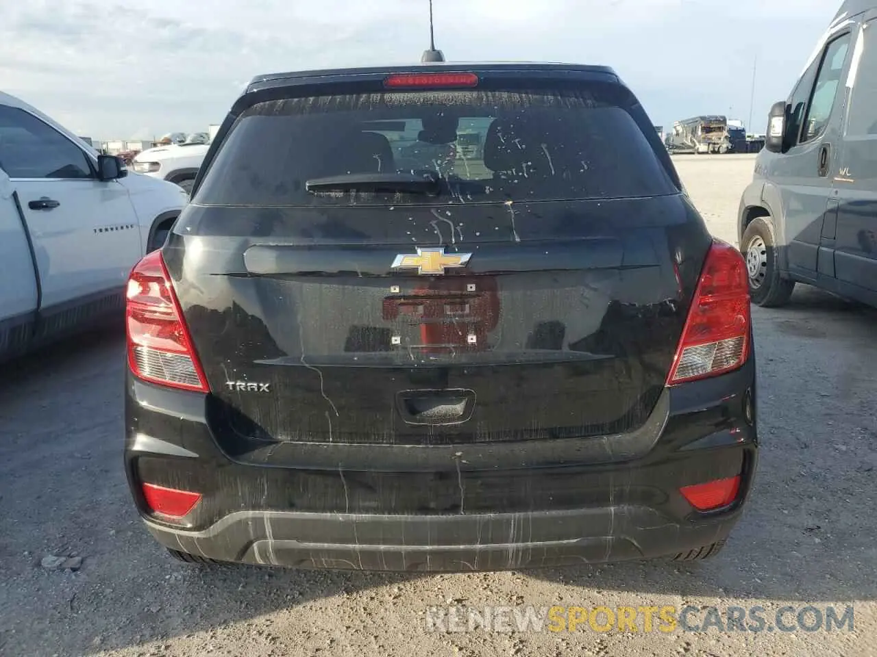 6 Фотография поврежденного автомобиля KL7CJKSB5MB303139 CHEVROLET TRAX 2021
