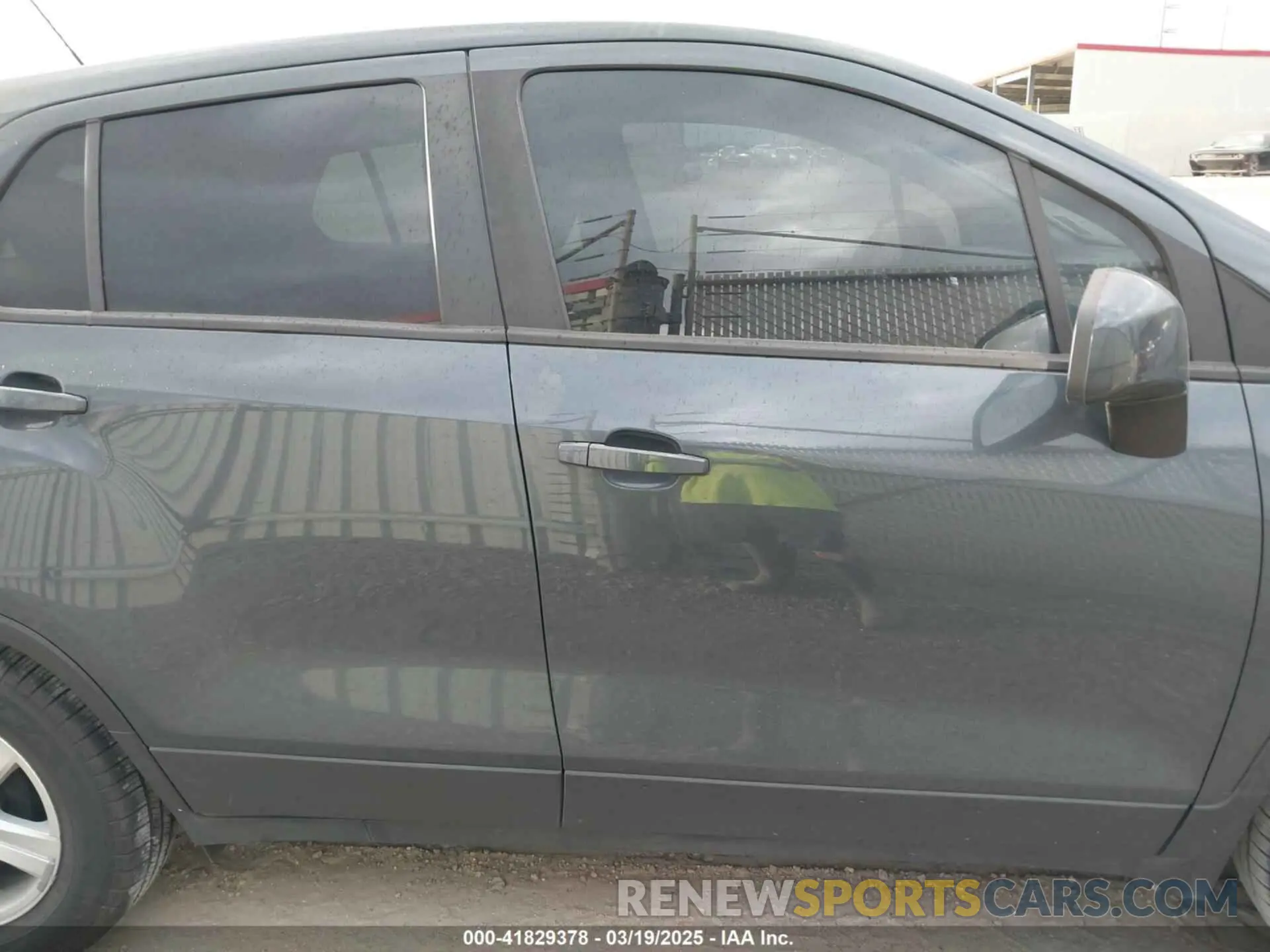 13 Photograph of a damaged car KL7CJKSB5MB307997 CHEVROLET TRAX 2021