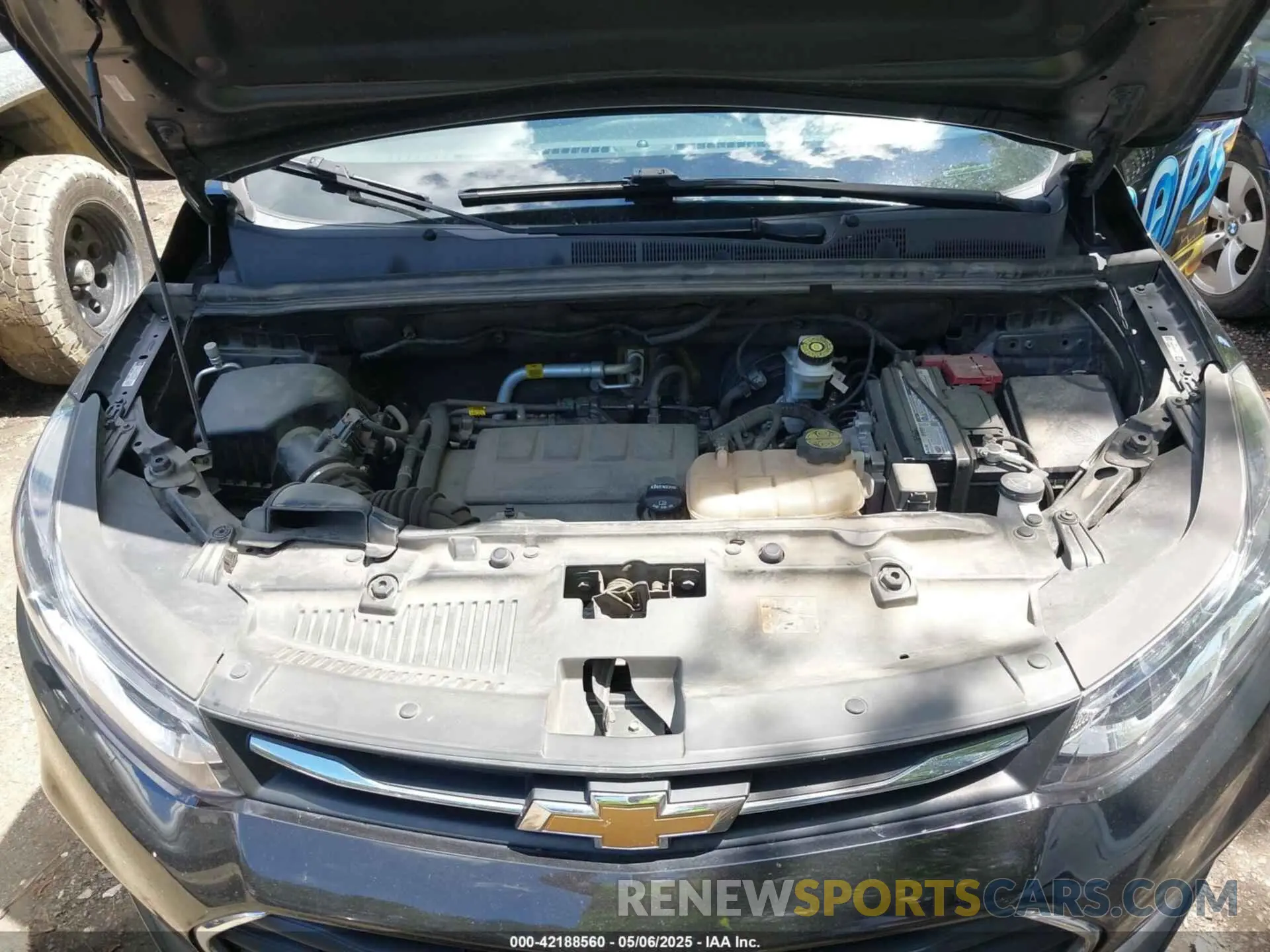10 Photograph of a damaged car KL7CJKSB5MB319406 CHEVROLET TRAX 2021