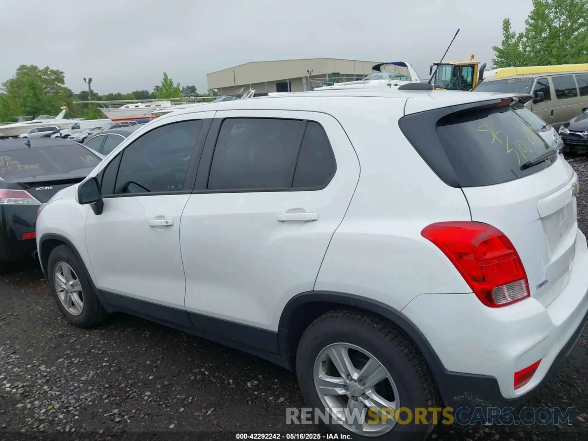 14 Photograph of a damaged car KL7CJKSB5MB327652 CHEVROLET TRAX 2021