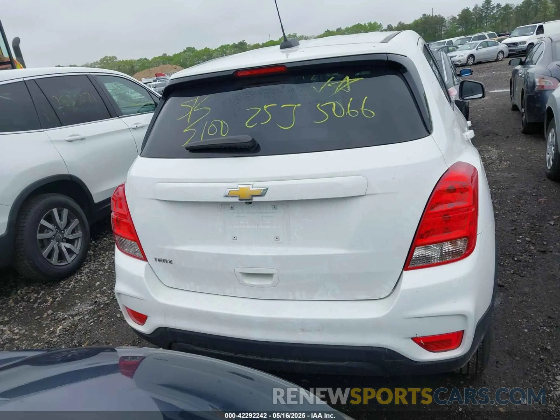 16 Photograph of a damaged car KL7CJKSB5MB327652 CHEVROLET TRAX 2021