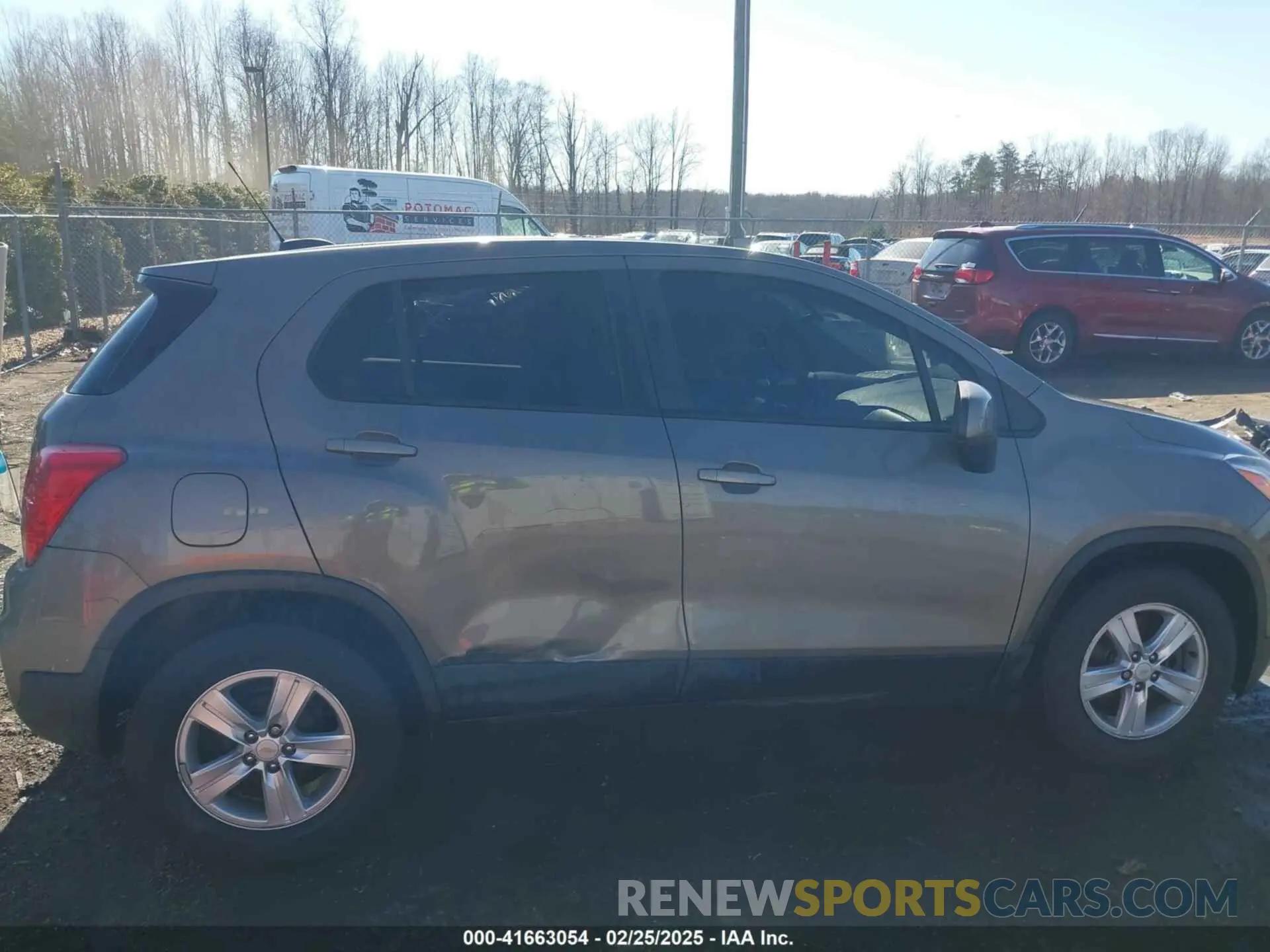 12 Фотография поврежденного автомобиля KL7CJKSB7MB306172 CHEVROLET TRAX 2021