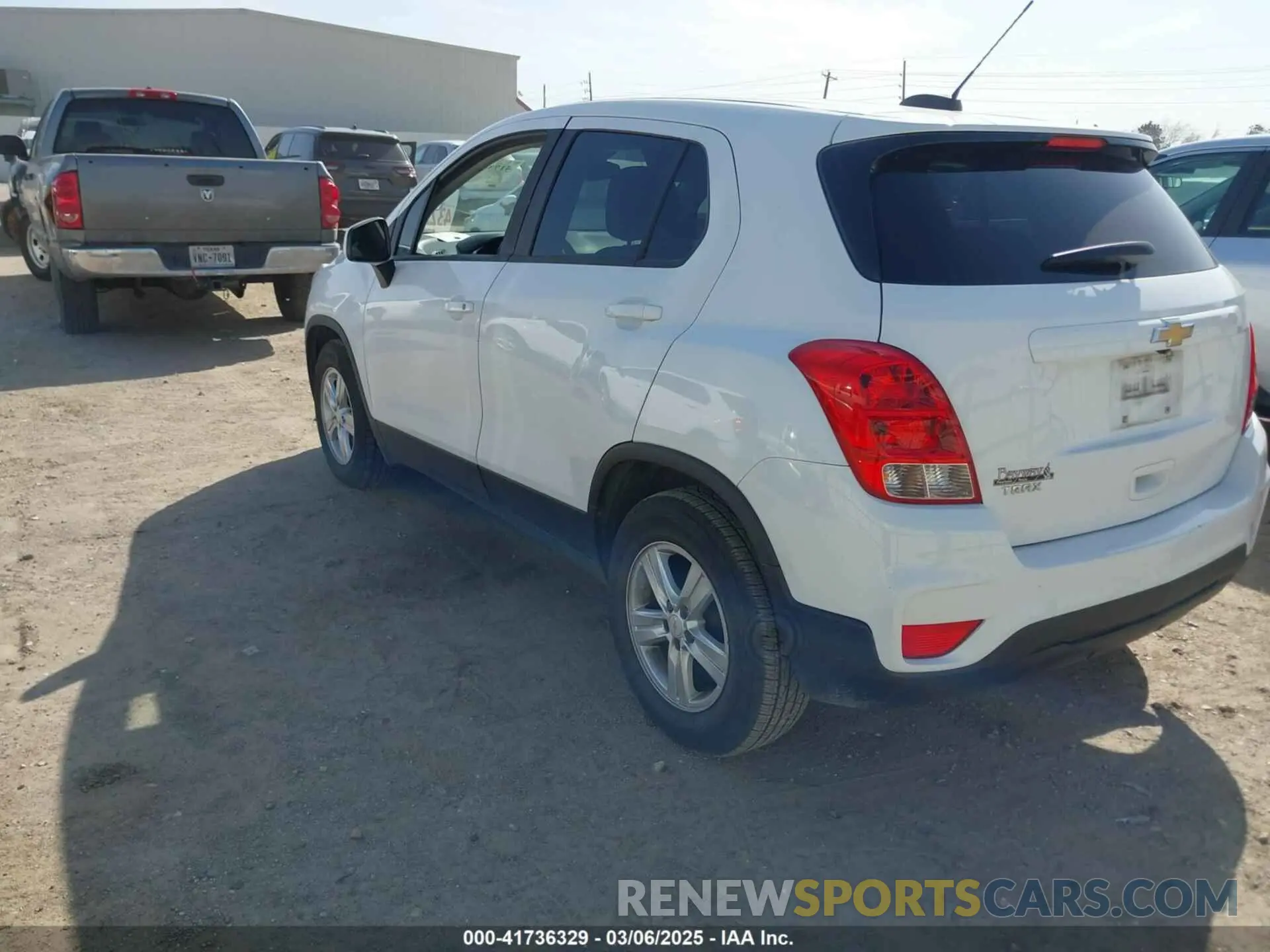3 Photograph of a damaged car KL7CJKSB9MB301460 CHEVROLET TRAX 2021
