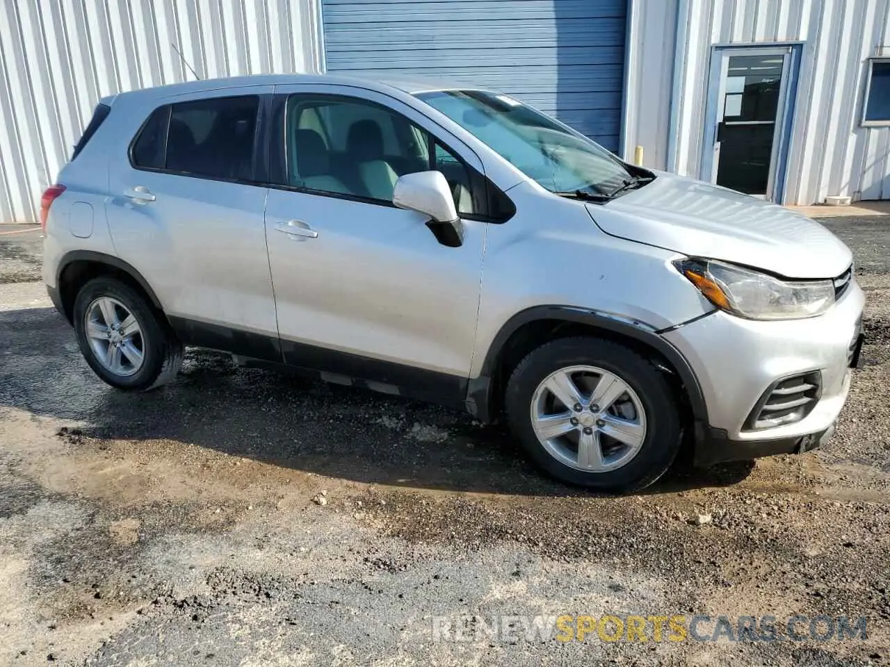 4 Фотография поврежденного автомобиля KL7CJKSB9MB306982 CHEVROLET TRAX 2021