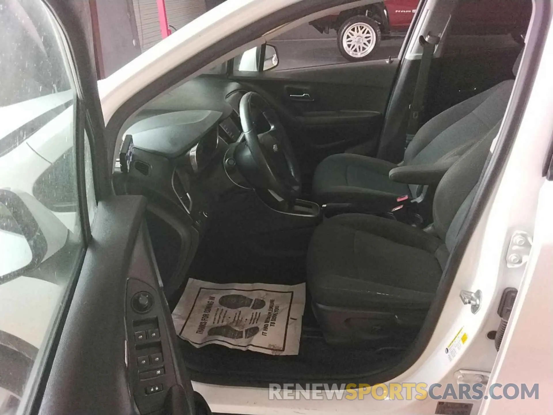 24 Фотография поврежденного автомобиля KL7CJKSBXMB333205 CHEVROLET TRAX 2021