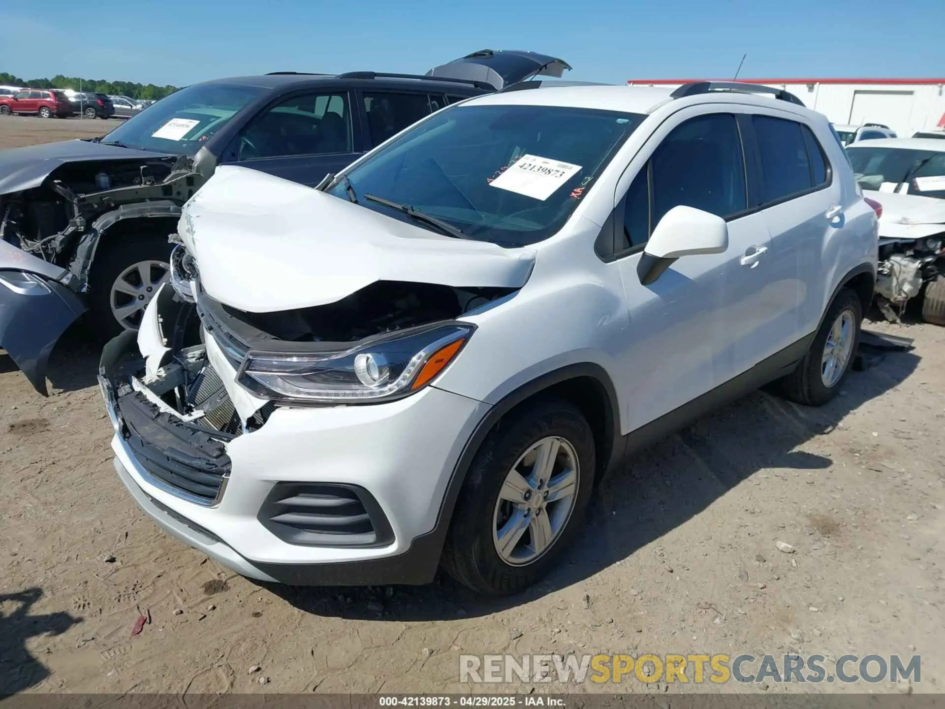 2 Фотография поврежденного автомобиля KL7CJLSB1MB312023 CHEVROLET TRAX 2021