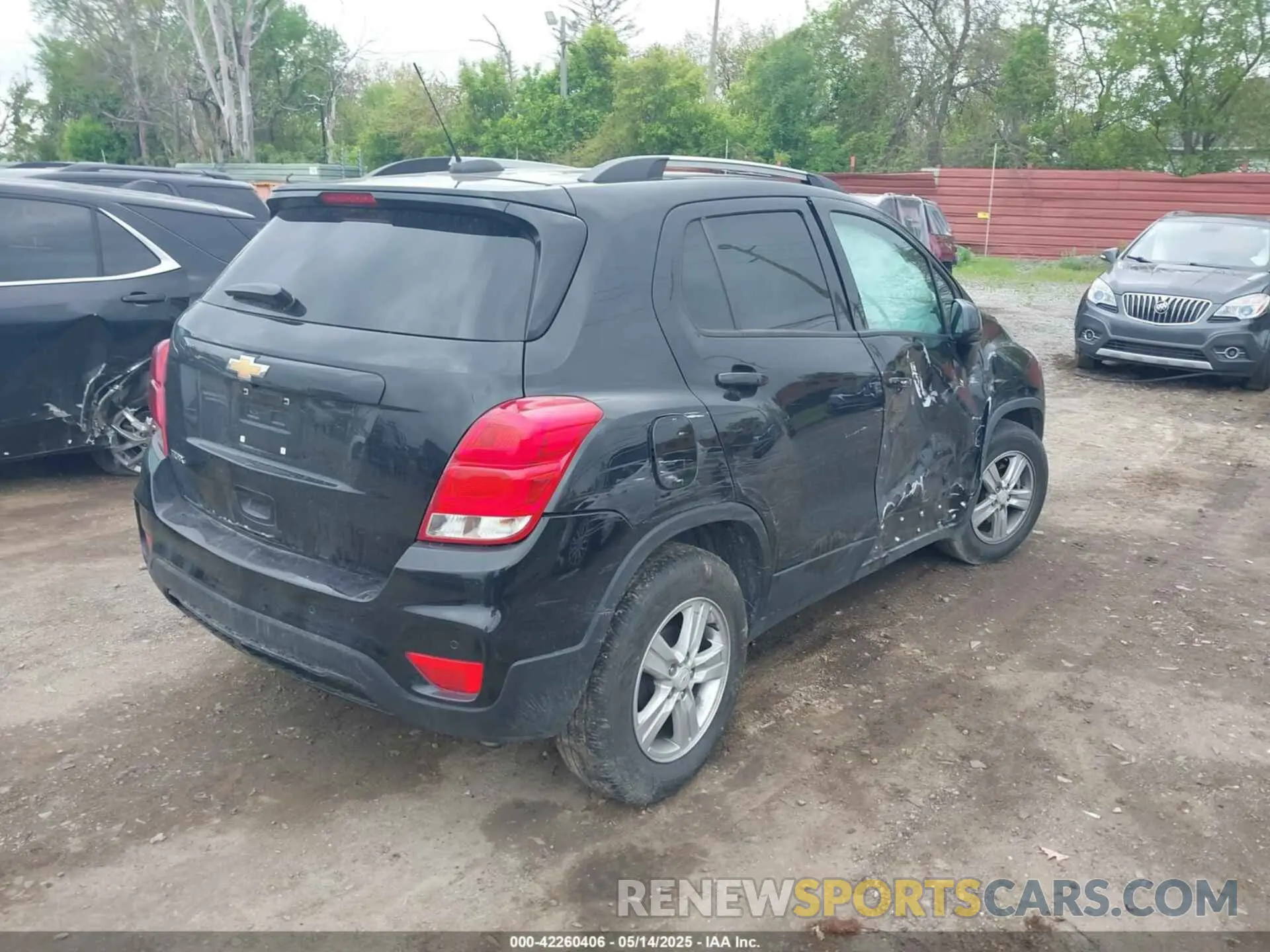 4 Фотография поврежденного автомобиля KL7CJLSB1MB329341 CHEVROLET TRAX 2021