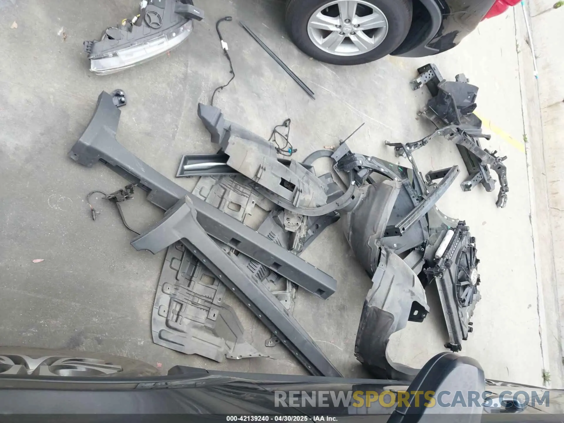12 Photograph of a damaged car KL7CJLSB2MB343538 CHEVROLET TRAX 2021
