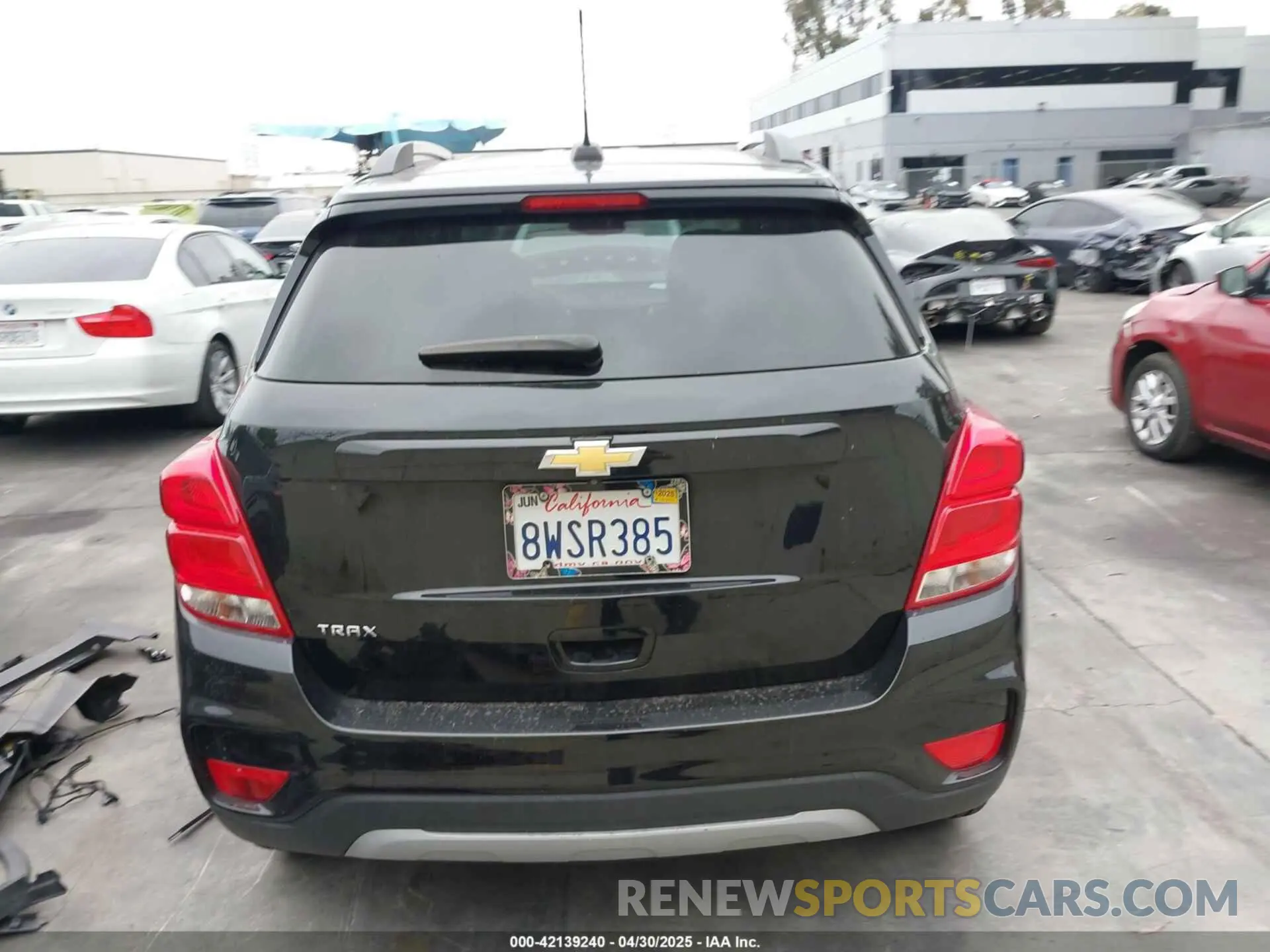 17 Photograph of a damaged car KL7CJLSB2MB343538 CHEVROLET TRAX 2021