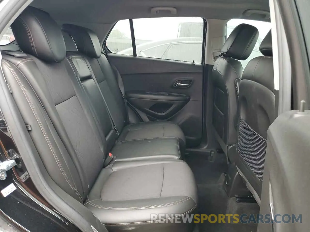 11 Photograph of a damaged car KL7CJLSB2MB344656 CHEVROLET TRAX 2021