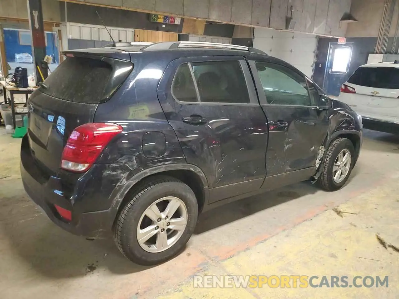 3 Фотография поврежденного автомобиля KL7CJLSB3MB312069 CHEVROLET TRAX 2021