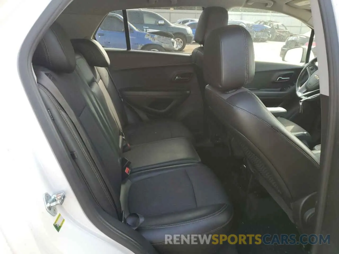 11 Фотография поврежденного автомобиля KL7CJLSB3MB314887 CHEVROLET TRAX 2021
