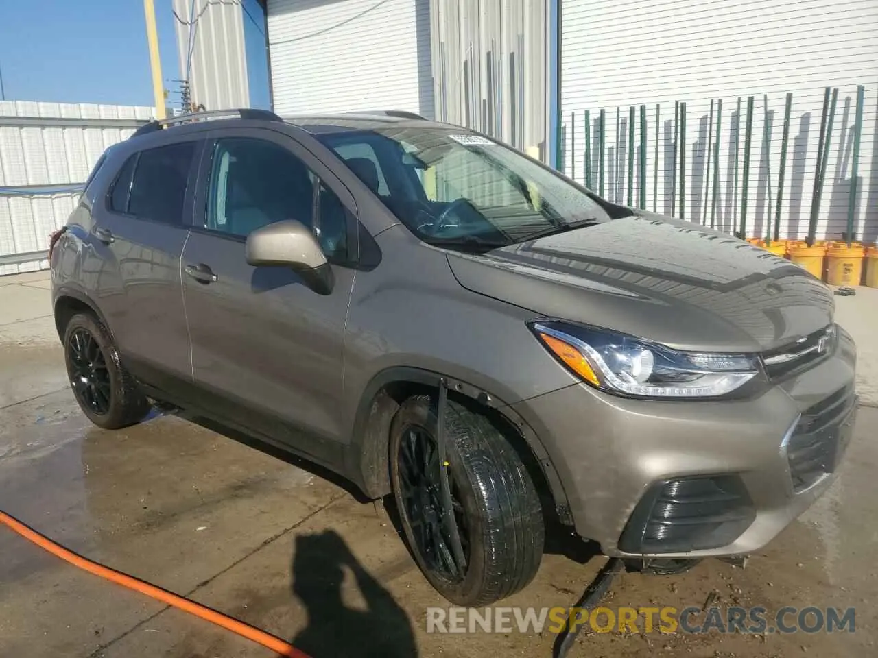 4 Фотография поврежденного автомобиля KL7CJLSB3MB331446 CHEVROLET TRAX 2021