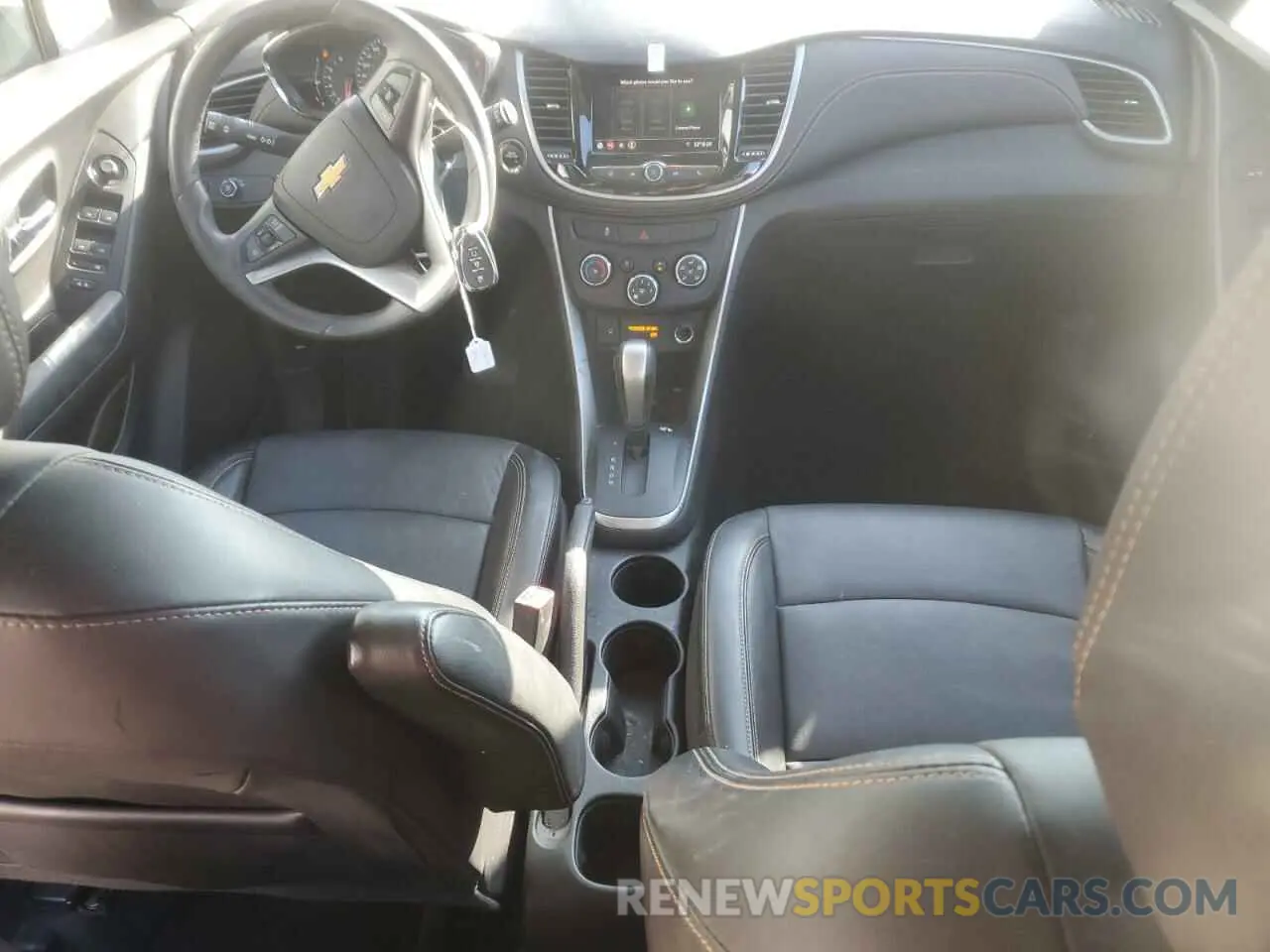 8 Фотография поврежденного автомобиля KL7CJLSB3MB331446 CHEVROLET TRAX 2021