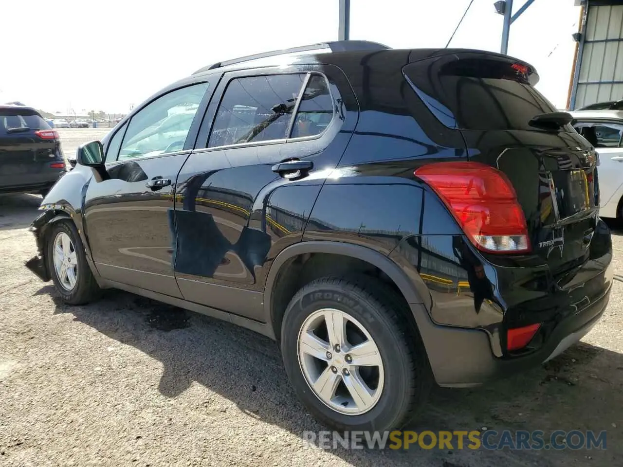 2 Фотография поврежденного автомобиля KL7CJLSB4MB337126 CHEVROLET TRAX 2021
