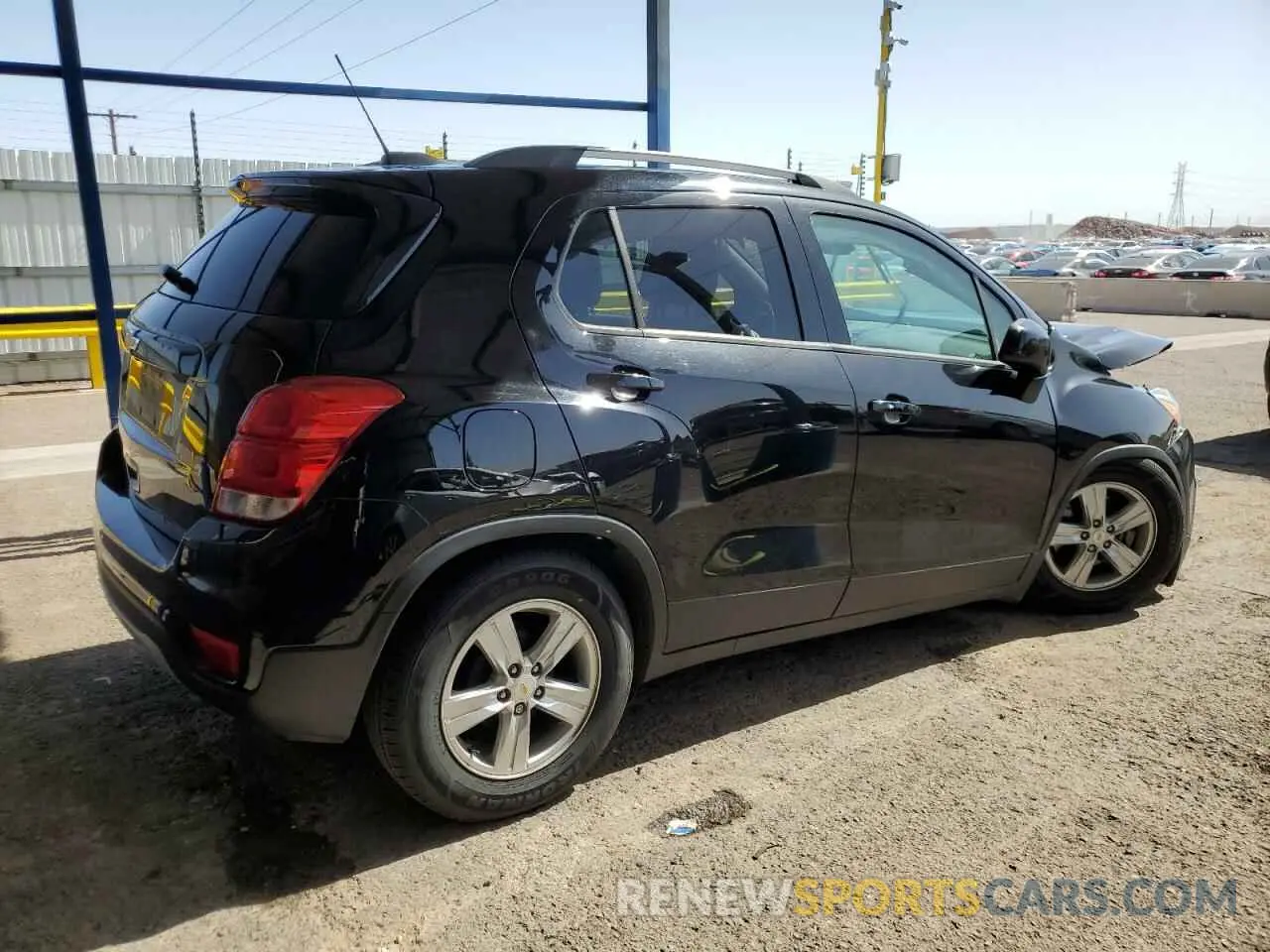 3 Фотография поврежденного автомобиля KL7CJLSB4MB337126 CHEVROLET TRAX 2021