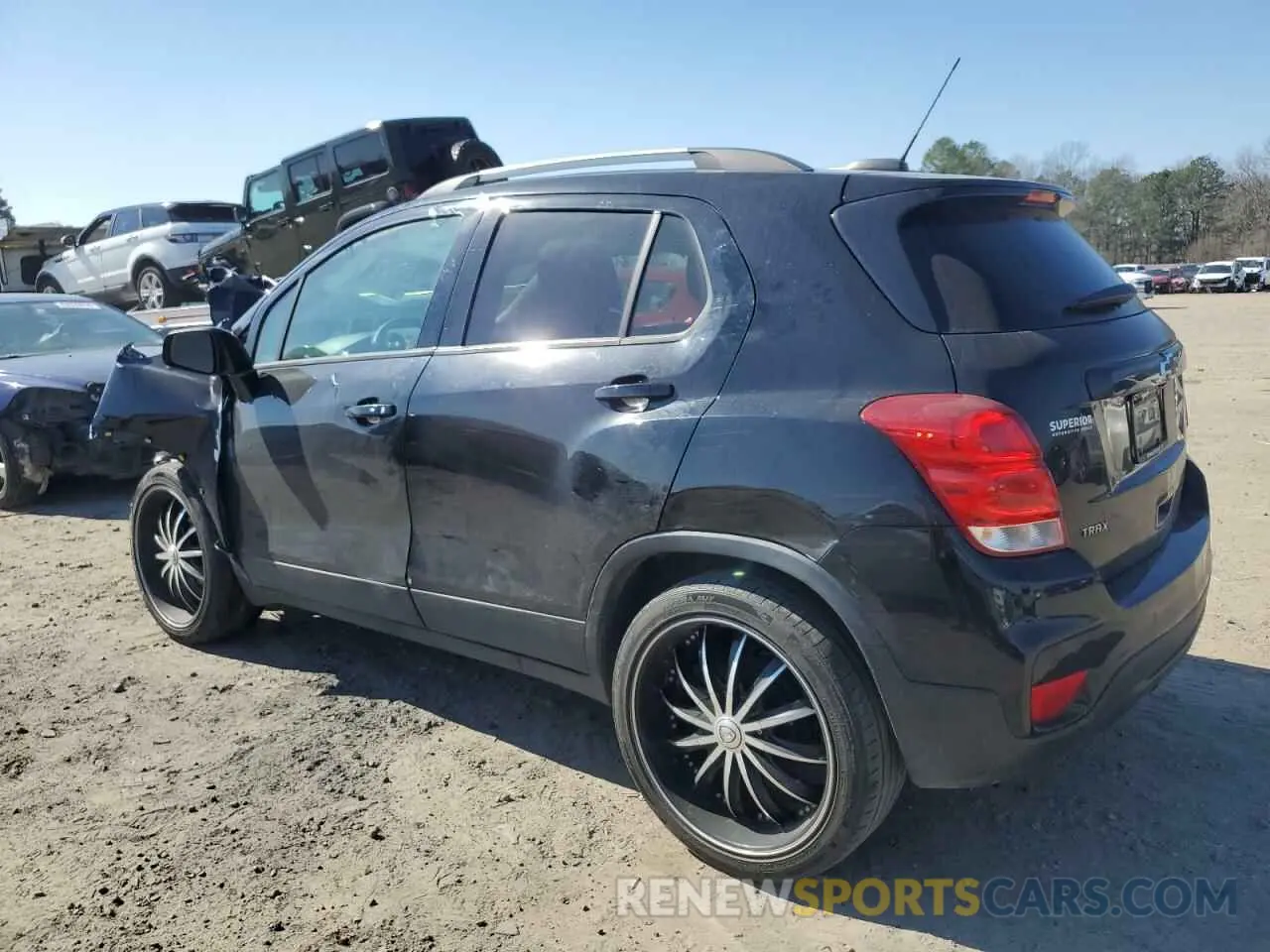 2 Фотография поврежденного автомобиля KL7CJLSB5MB318164 CHEVROLET TRAX 2021