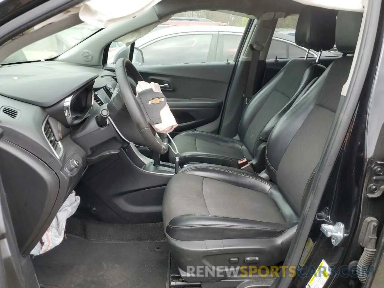 7 Фотография поврежденного автомобиля KL7CJLSB5MB318164 CHEVROLET TRAX 2021