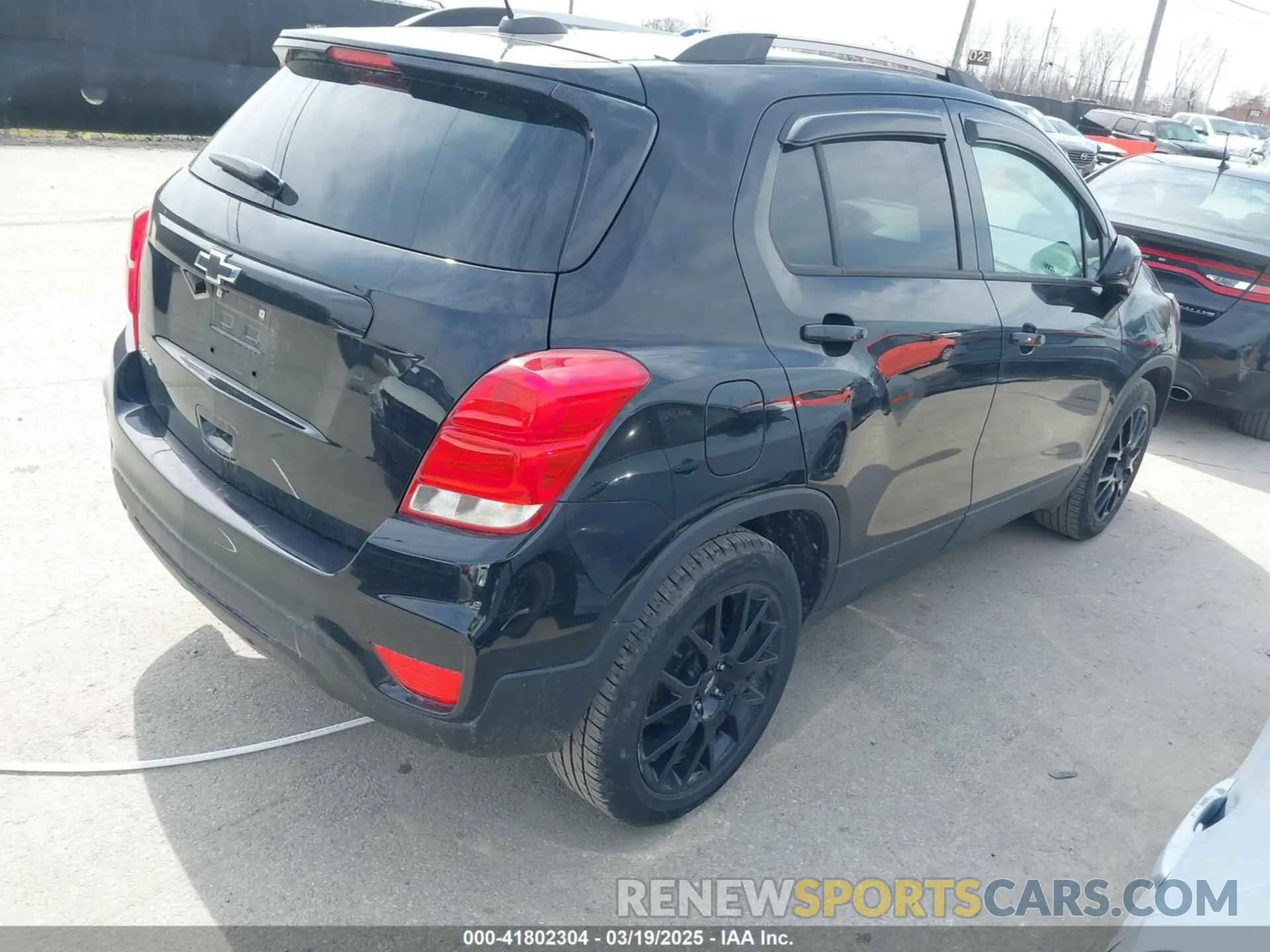 4 Фотография поврежденного автомобиля KL7CJLSB6MB321624 CHEVROLET TRAX 2021