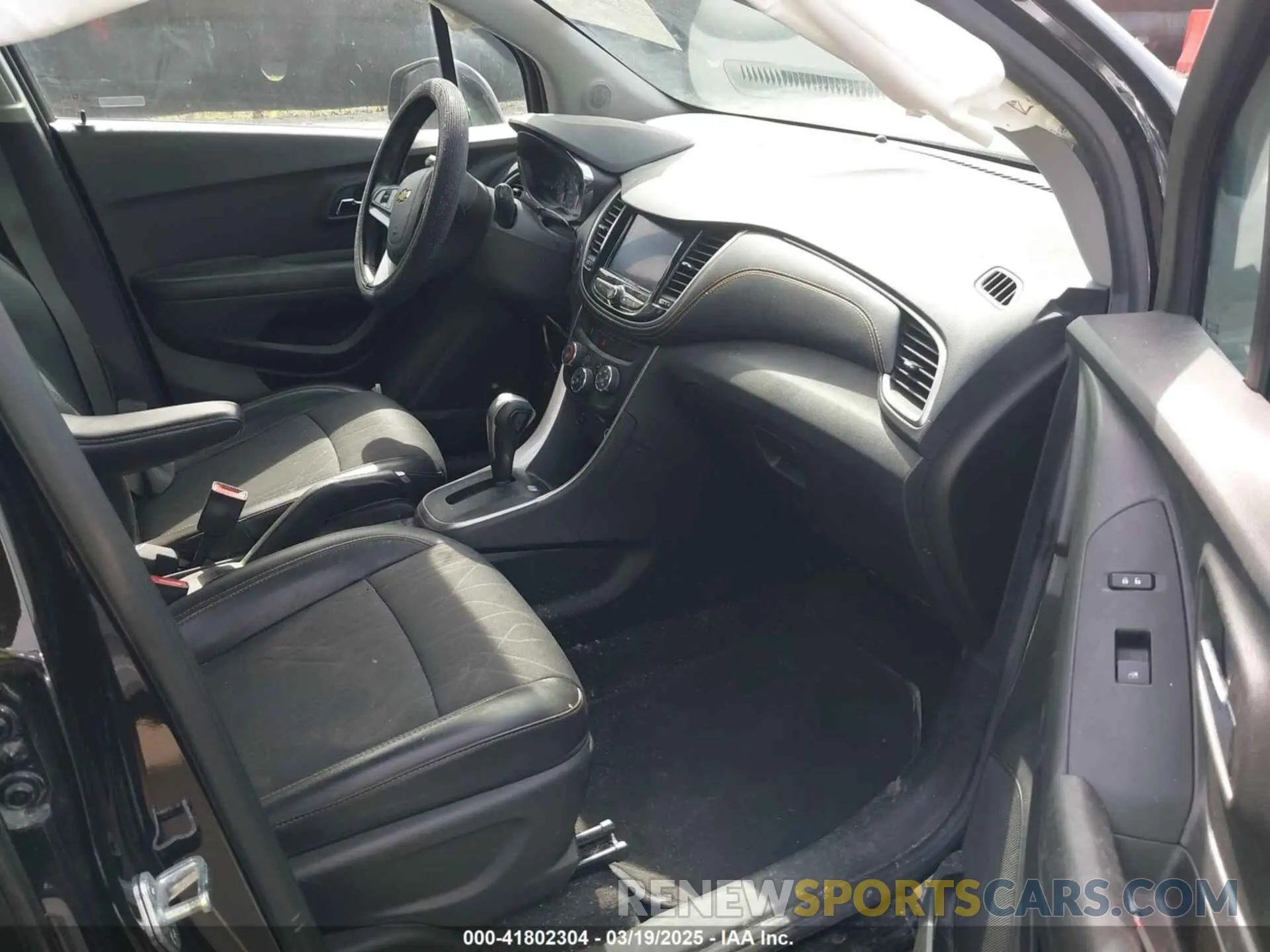 5 Фотография поврежденного автомобиля KL7CJLSB6MB321624 CHEVROLET TRAX 2021