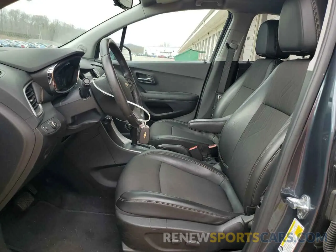 7 Фотография поврежденного автомобиля KL7CJLSB6MB327326 CHEVROLET TRAX 2021