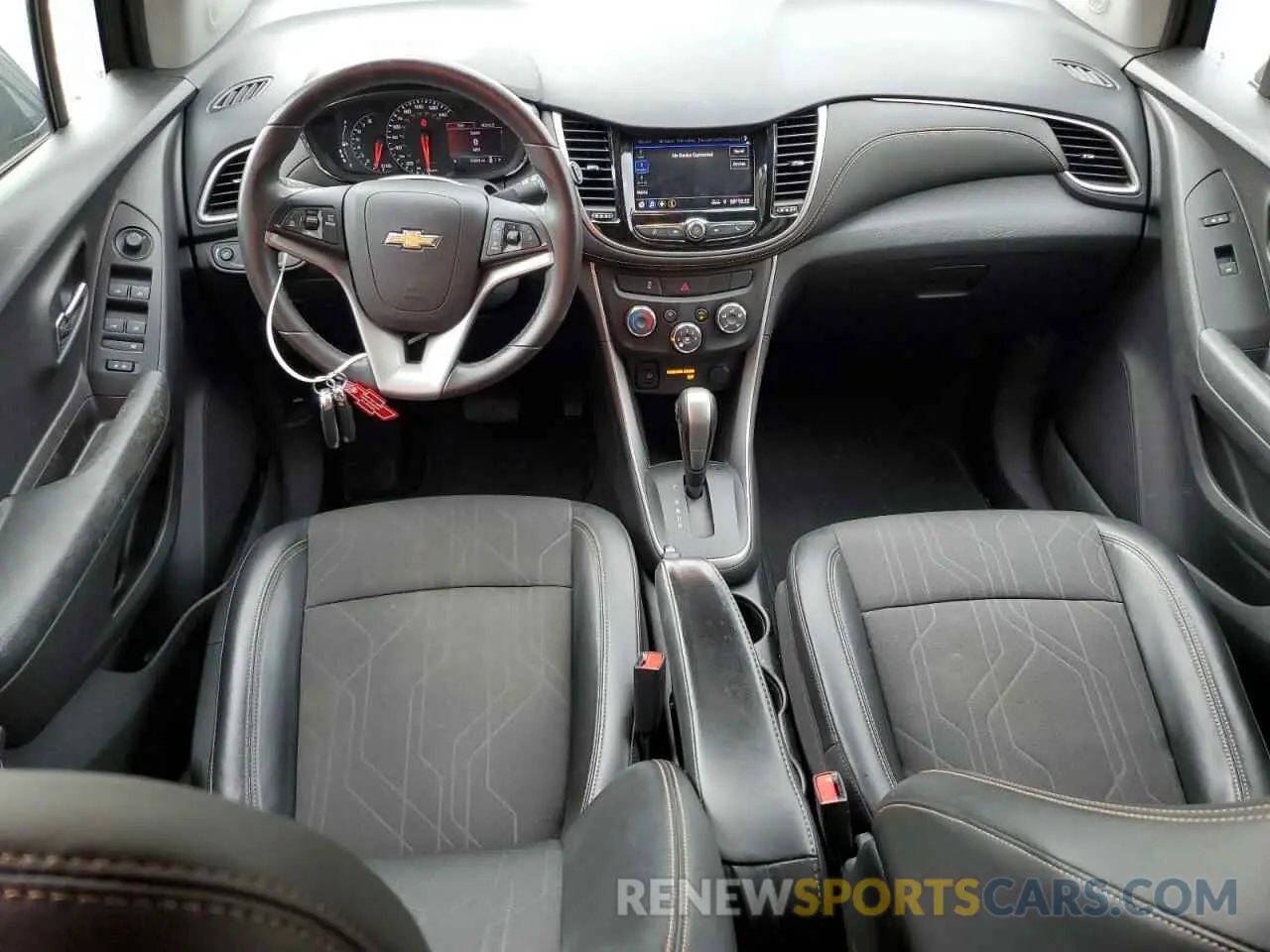 8 Фотография поврежденного автомобиля KL7CJLSB6MB327326 CHEVROLET TRAX 2021
