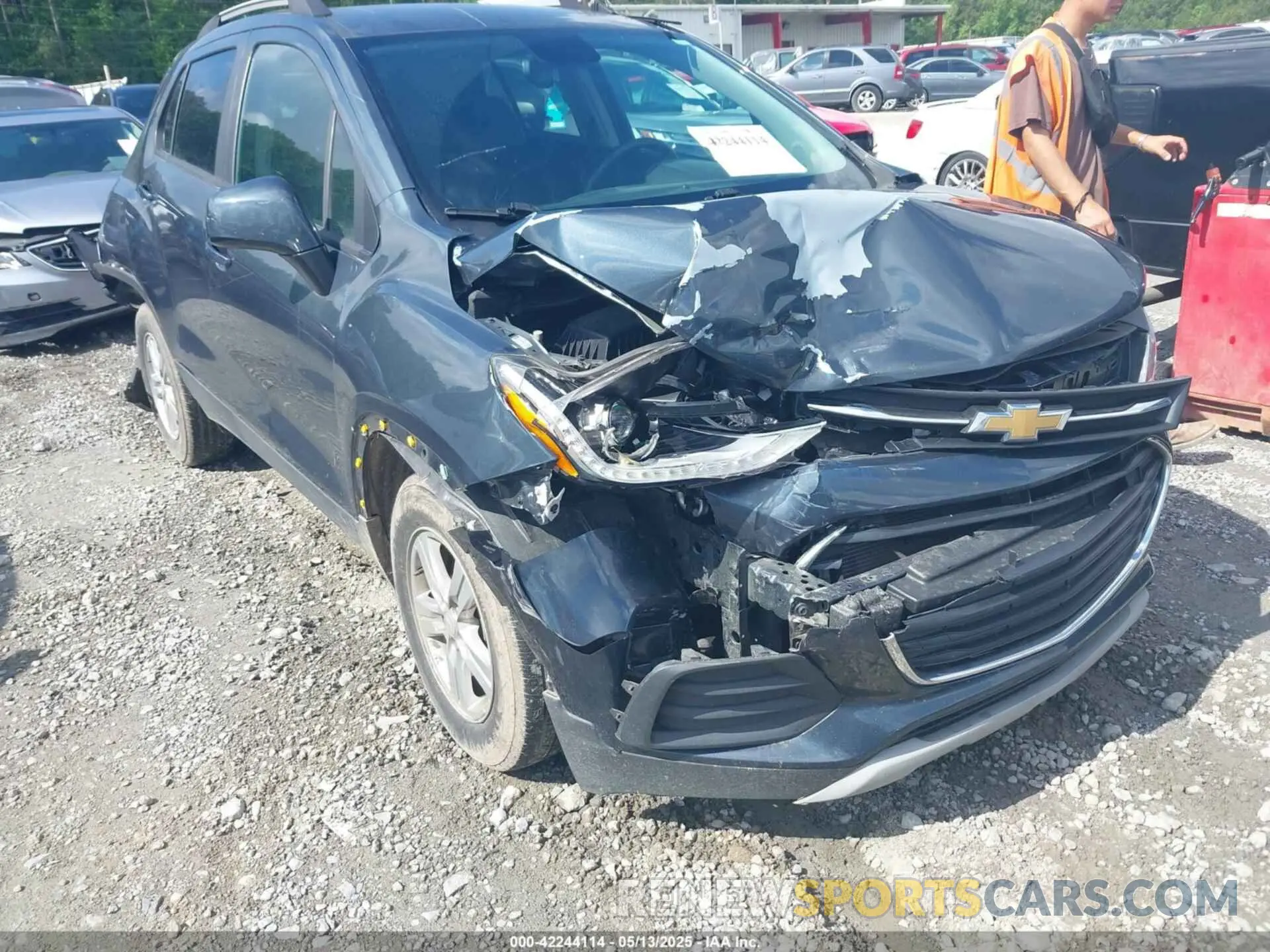 6 Photograph of a damaged car KL7CJLSB7MB325696 CHEVROLET TRAX 2021