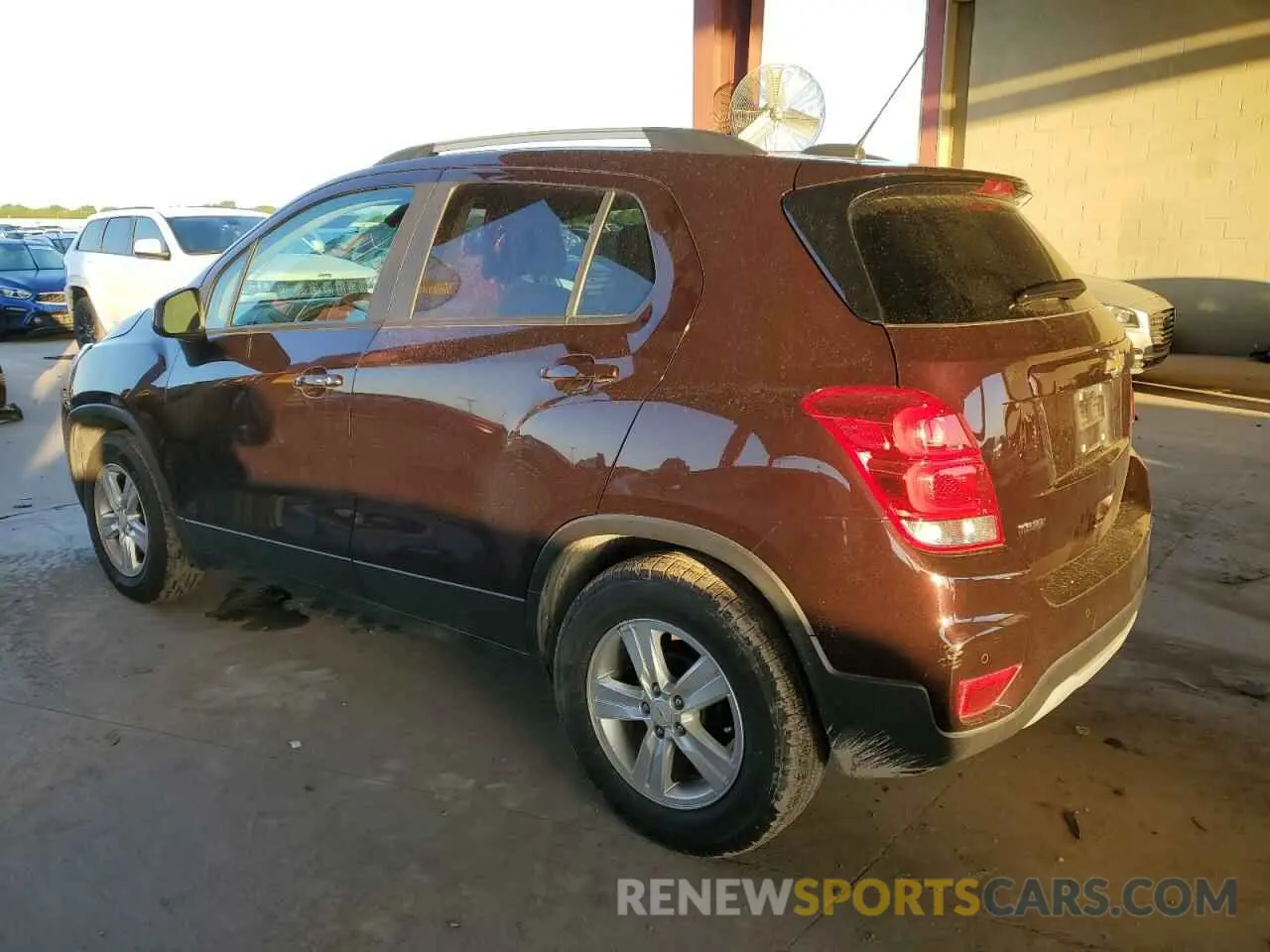 2 Фотография поврежденного автомобиля KL7CJLSB7MB332308 CHEVROLET TRAX 2021