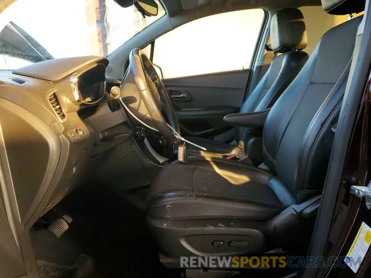 7 Фотография поврежденного автомобиля KL7CJLSB7MB332308 CHEVROLET TRAX 2021