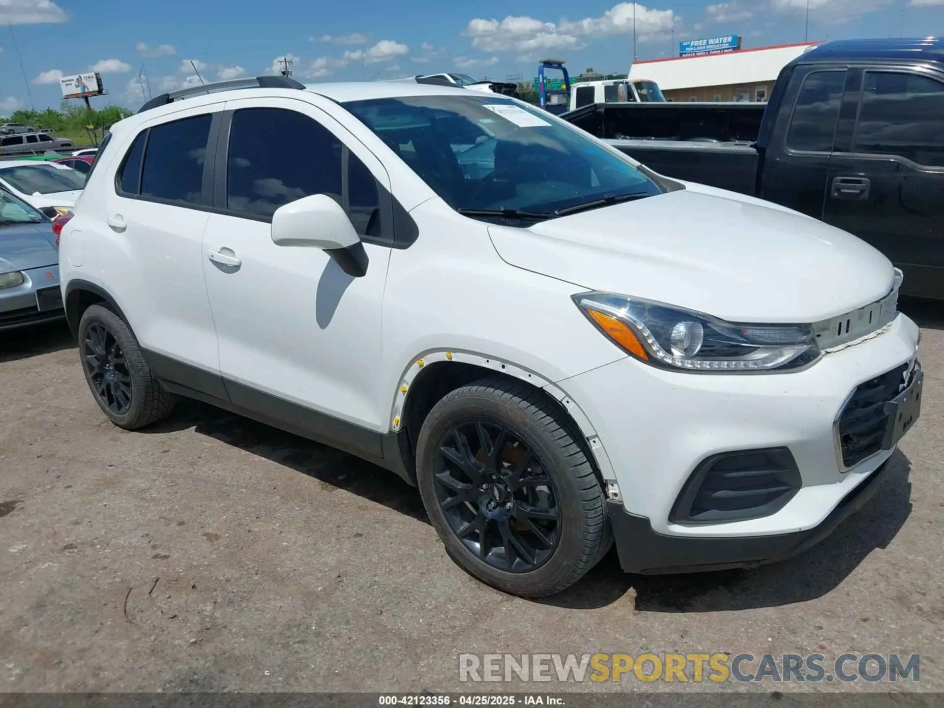 1 Photograph of a damaged car KL7CJLSB7MB360173 CHEVROLET TRAX 2021