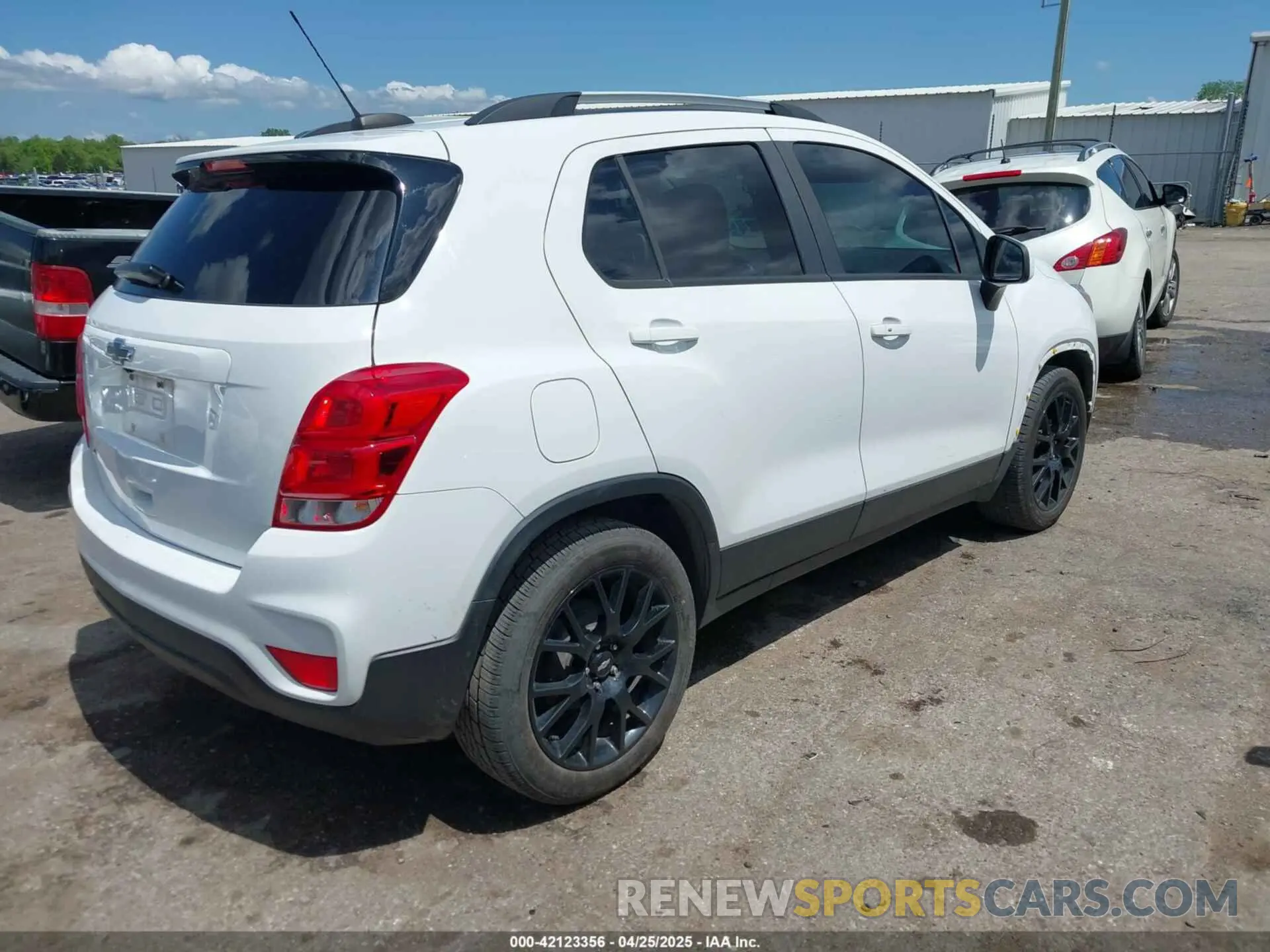 4 Photograph of a damaged car KL7CJLSB7MB360173 CHEVROLET TRAX 2021