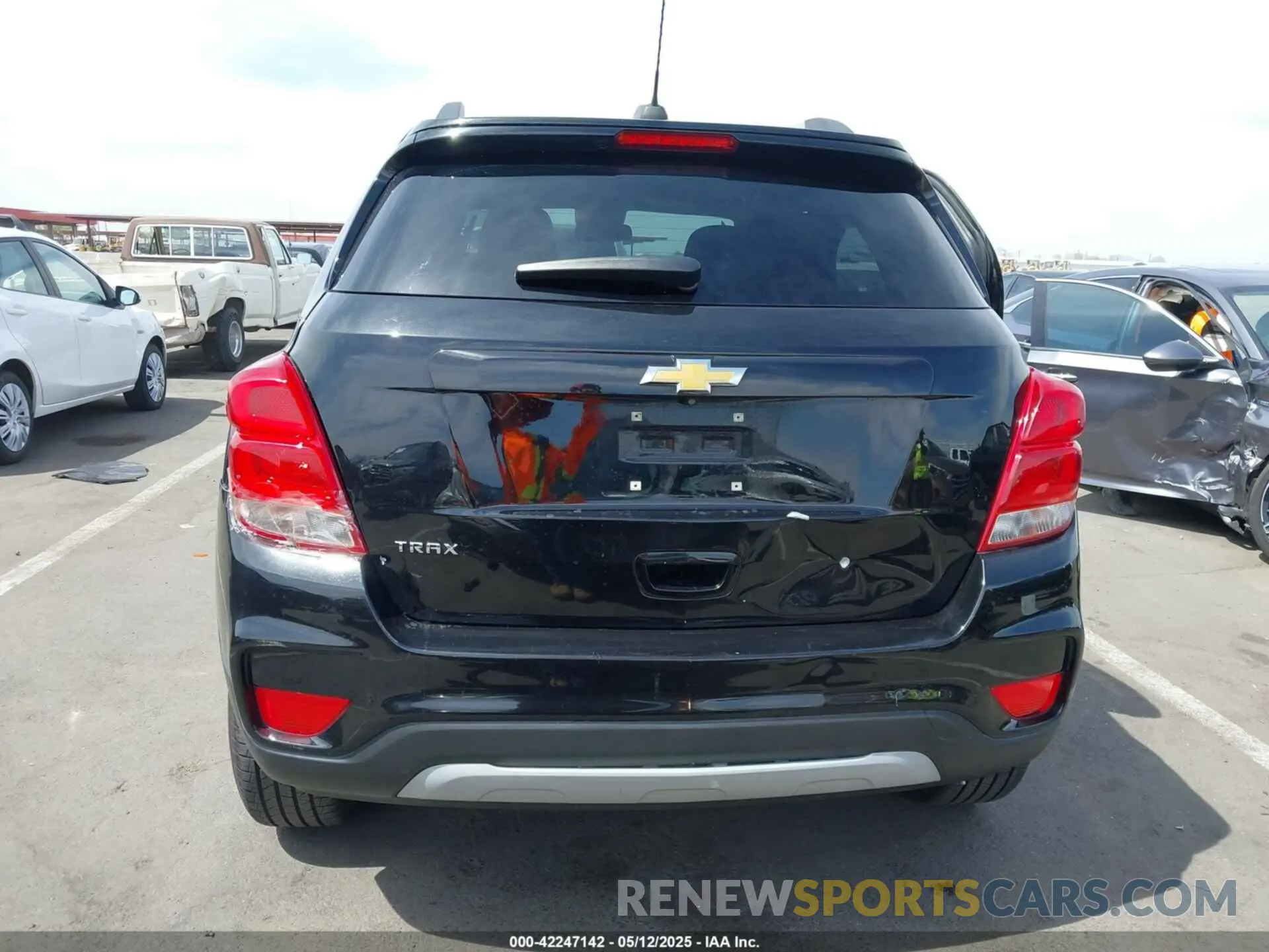 16 Фотография поврежденного автомобиля KL7CJLSB8MB342684 CHEVROLET TRAX 2021