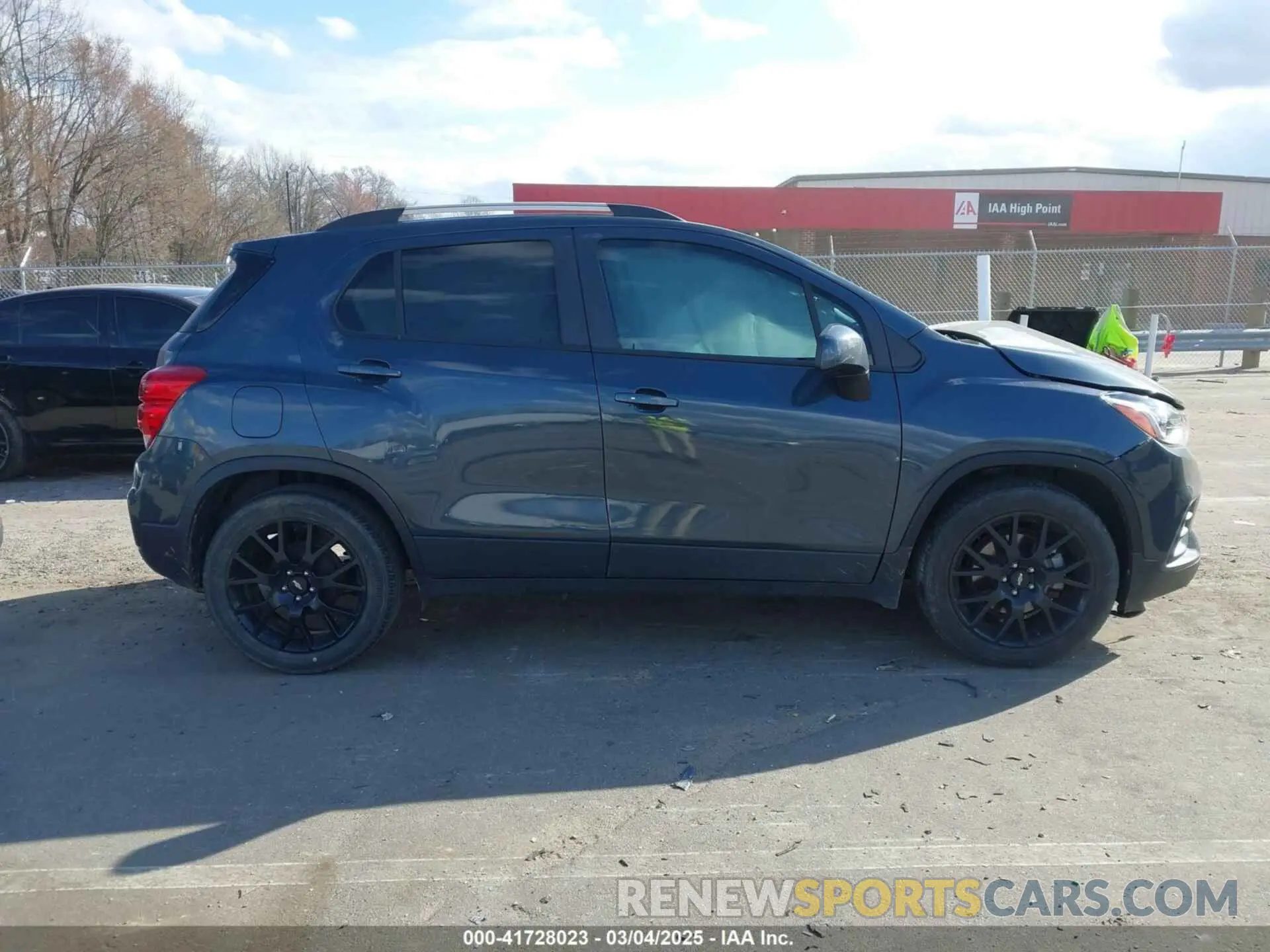 13 Photograph of a damaged car KL7CJLSB9MB348283 CHEVROLET TRAX 2021