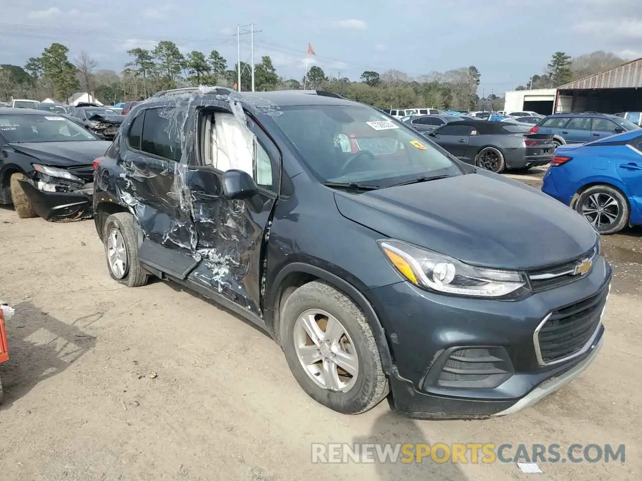 4 Фотография поврежденного автомобиля KL7CJLSM0MB362672 CHEVROLET TRAX 2021