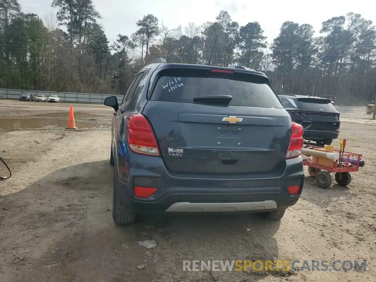 6 Фотография поврежденного автомобиля KL7CJLSM0MB362672 CHEVROLET TRAX 2021