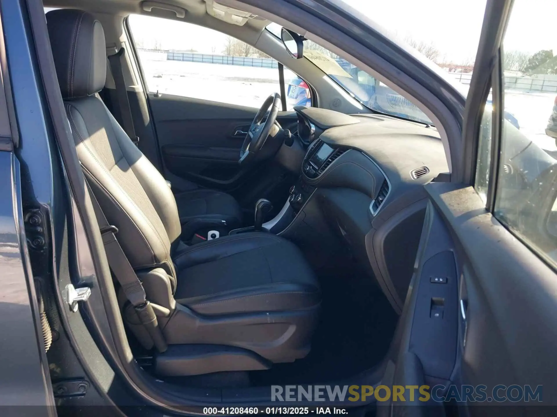 5 Фотография поврежденного автомобиля KL7CJLSM4MB374517 CHEVROLET TRAX 2021
