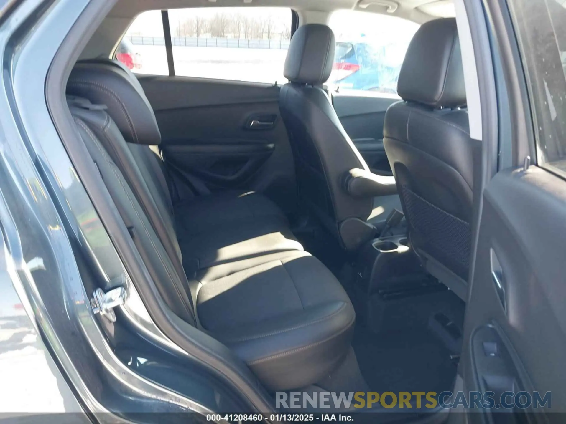 8 Фотография поврежденного автомобиля KL7CJLSM4MB374517 CHEVROLET TRAX 2021