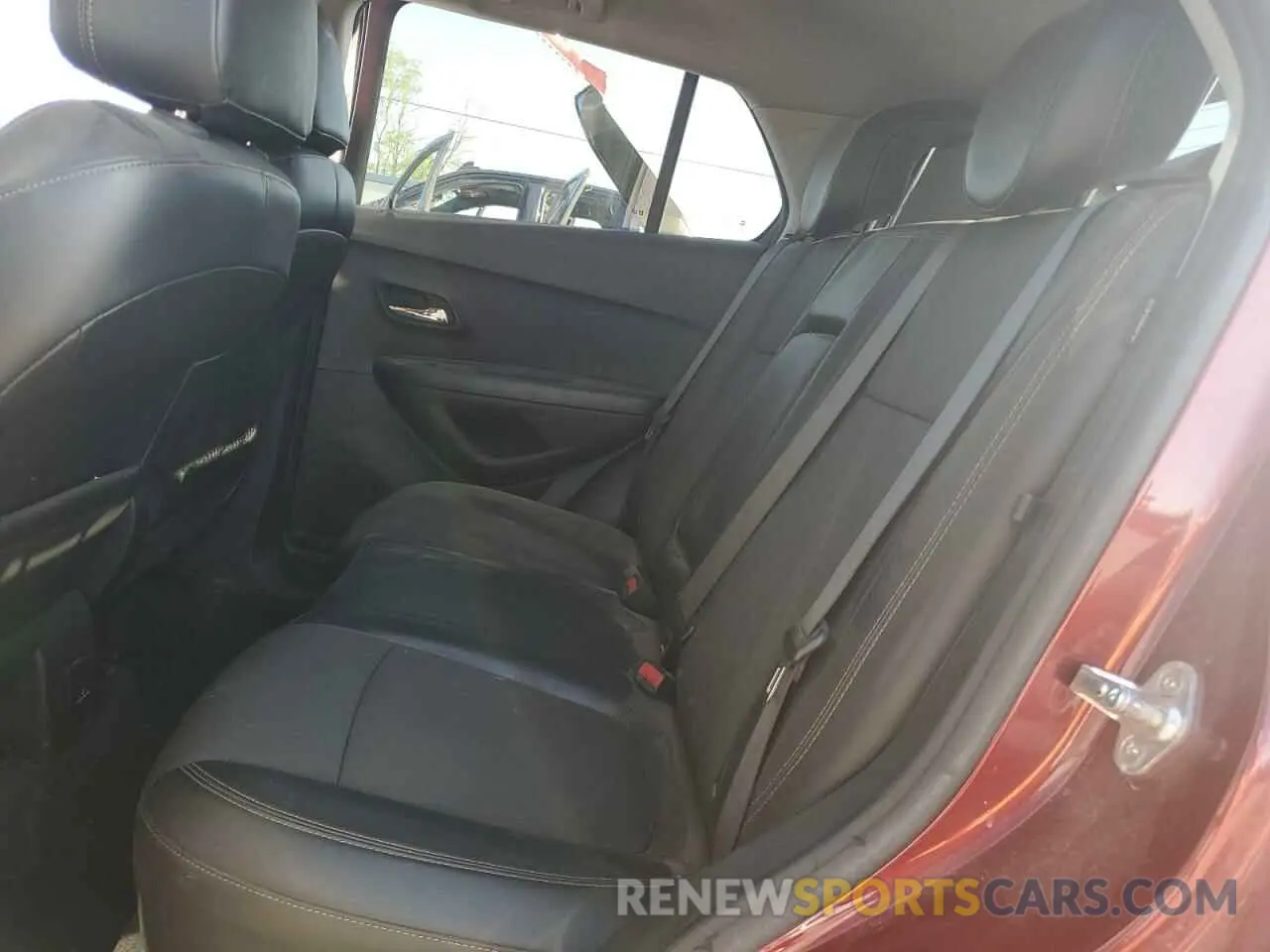 11 Фотография поврежденного автомобиля KL7CJLSM4MB376722 CHEVROLET TRAX 2021