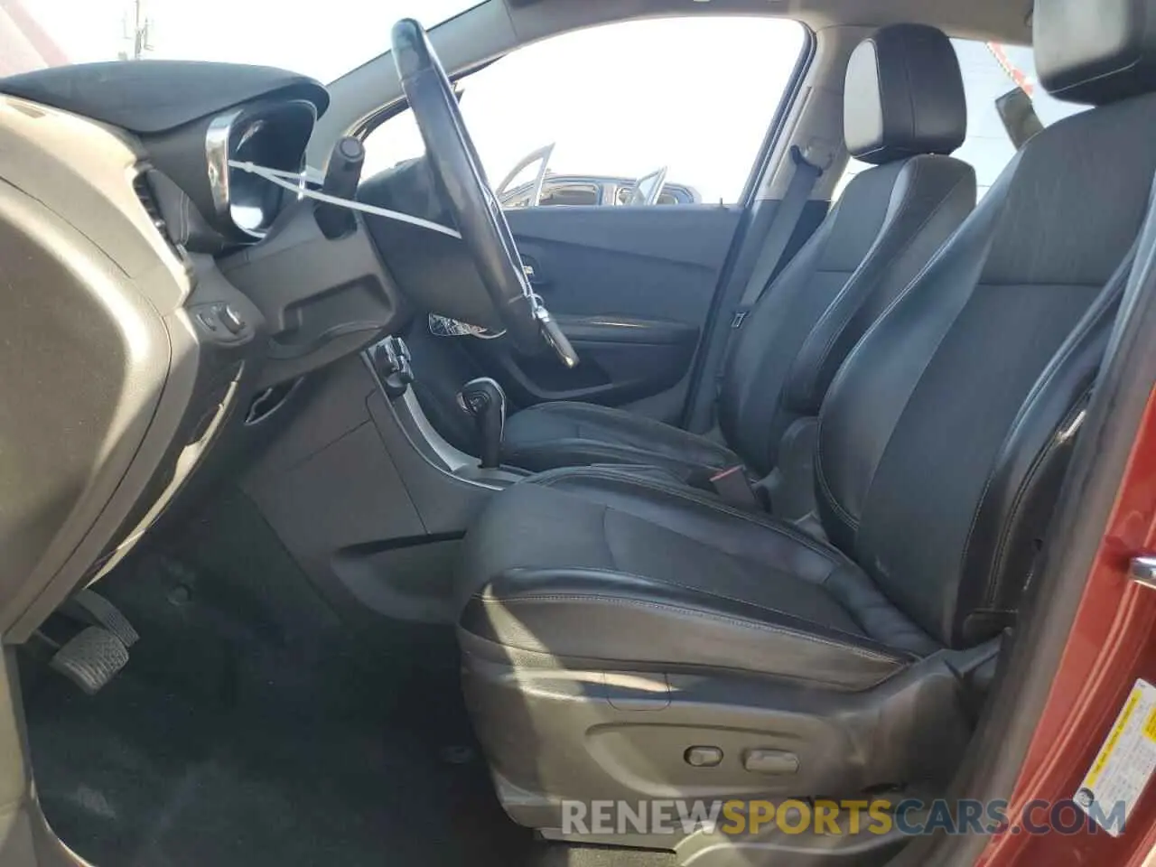 7 Фотография поврежденного автомобиля KL7CJLSM4MB376722 CHEVROLET TRAX 2021