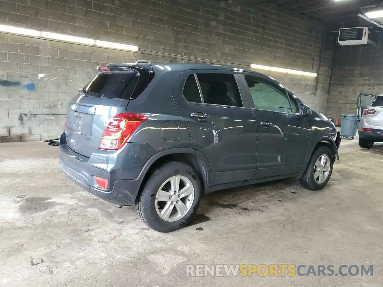 3 Фотография поврежденного автомобиля KL7CJNSB1MB336852 CHEVROLET TRAX 2021